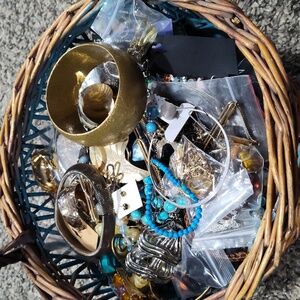 Bulk jewelry lot #19